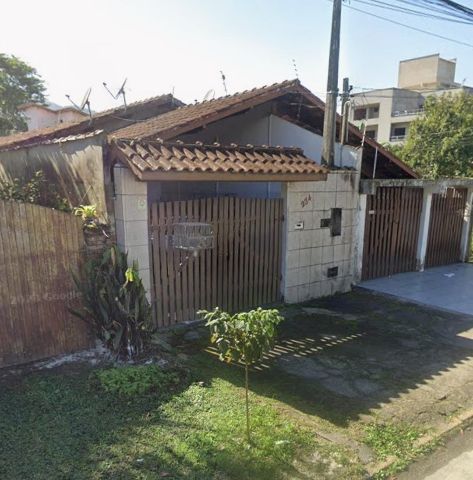 Casa com 169m² 2 quartos e 2 banheiros, à venda, no bairro Perequê Açu em Ubatuba