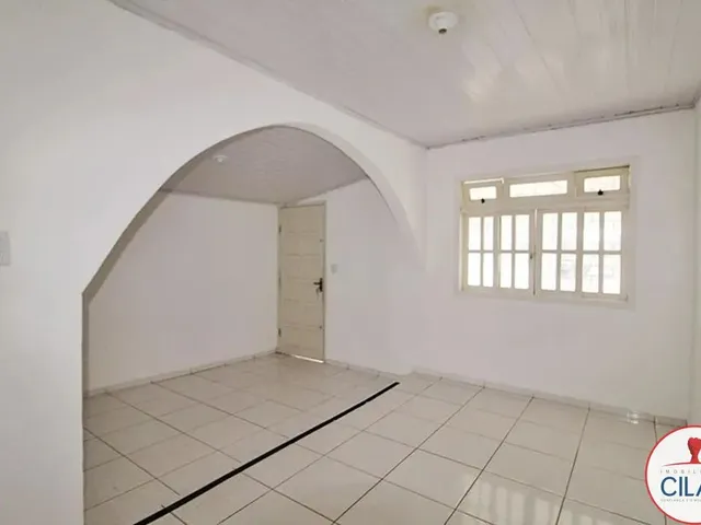 Casa 3 quartos e 1 banheiro, para alugar, no bairro São Braz em Curitiba