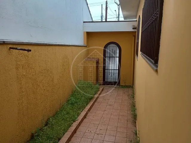 Casa com 150m² 3 quartos e 3 banheiros, para alugar, no bairro Campininha em São Paulo