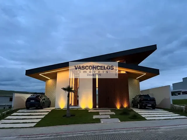 Casa com 500m² 4 quartos e 5 banheiros, à venda, no bairro Parque Residencial Maria Elmira em Caçapava