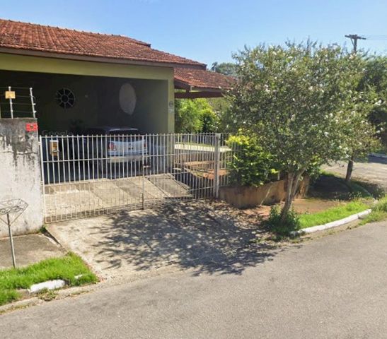 Casa com 650m² 3 quartos e 3 banheiros, à venda, no bairro Jardim Residencial Doutor Lessa em Pindamonhangaba