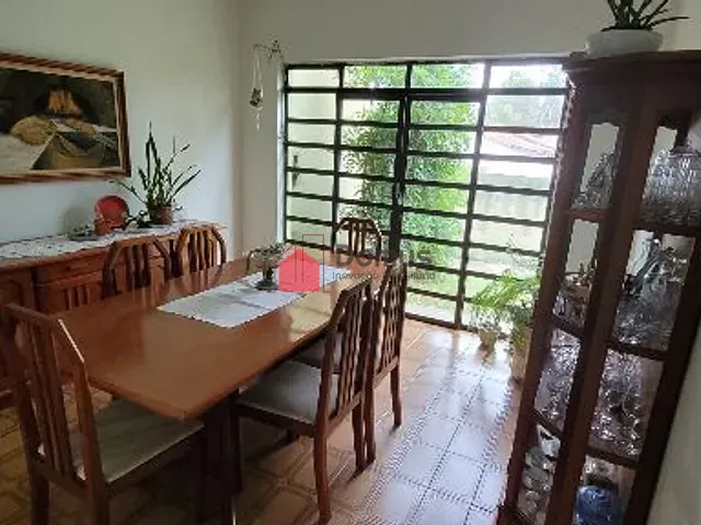 Casa com 650m² 3 quartos e 3 banheiros, à venda, no bairro Jardim Residencial Doutor Lessa em Pindamonhangaba