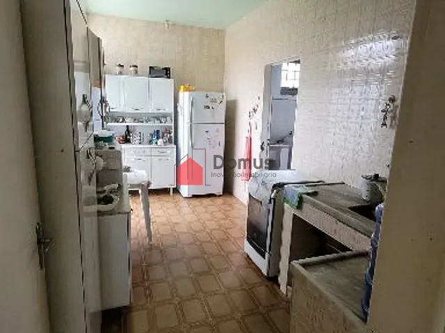 Casa com 650m² 3 quartos e 3 banheiros, à venda, no bairro Jardim Residencial Doutor Lessa em Pindamonhangaba