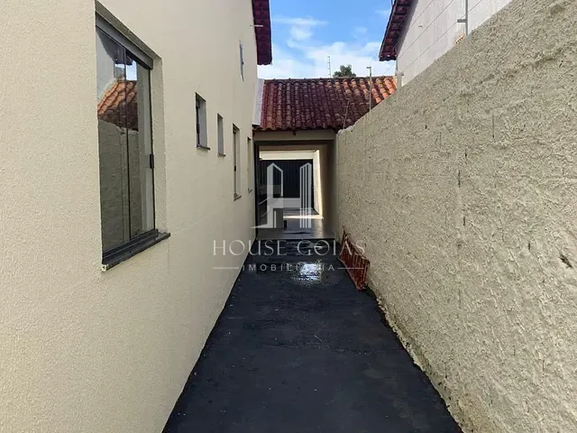 Casa com 180m² 3 quartos e 2 banheiros, à venda, no bairro Setor Ponta Kayana em Trindade