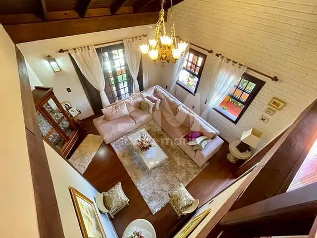 Casa com 267m² 3 quartos e 2 banheiros, para alugar, no bairro Maria Goretti em Chapecó