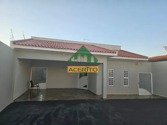 Casa com 330m² 3 quartos e 1 banheiro, à venda, no bairro Ipanema em Araçatuba