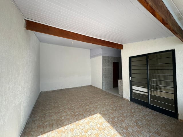 Casa com 200m² 2 quartos e 2 banheiros, à venda, no bairro Residencial Parque das Palmeiras em Pindamonhangaba