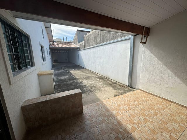 Casa com 200m² 2 quartos e 2 banheiros, à venda, no bairro Residencial Parque das Palmeiras em Pindamonhangaba