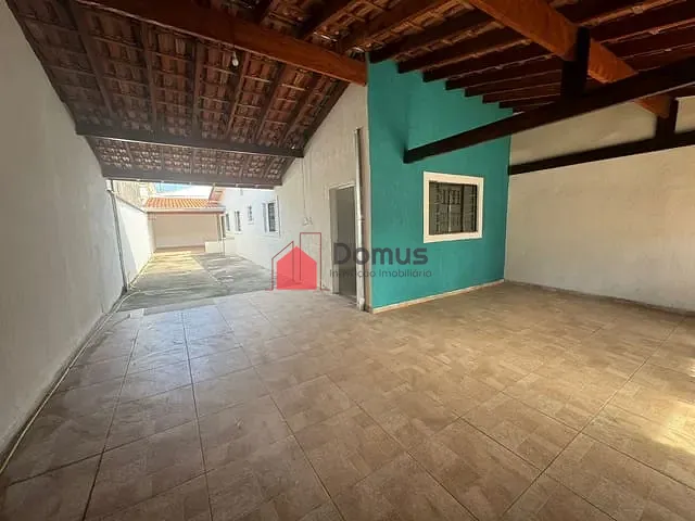 Casa com 200m² 2 quartos e 2 banheiros, à venda, no bairro Residencial Parque das Palmeiras em Pindamonhangaba