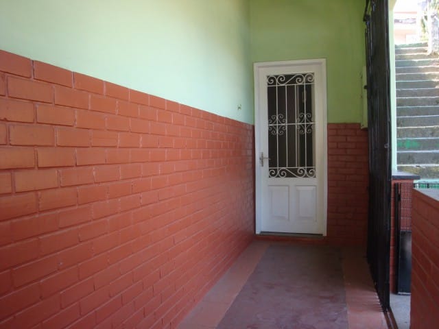 Casa à venda, no bairro QUISSAMA em Petropolis