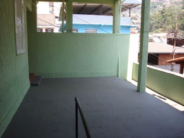 Casa à venda, no bairro QUISSAMA em Petropolis