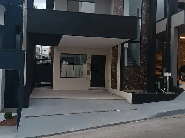 Casa 3 quartos e 2 banheiros, à venda, no bairro Morada dos Nobres em Taubaté