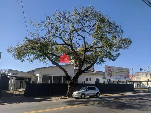 Casa com 840m², à venda ou para alugar, no bairro Centro em Pindamonhangaba