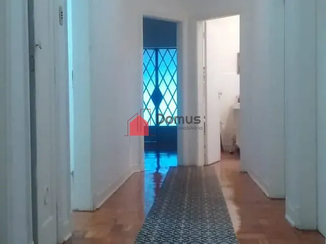 Casa com 840m², à venda ou para alugar, no bairro Centro em Pindamonhangaba