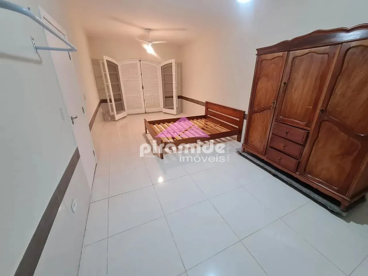 Casa, 3 quartos, 285 m² - Foto 13