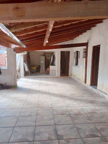 Casa com 310m² 2 quartos e 1 banheiro, à venda, no bairro Centro em Pindamonhangaba