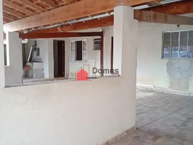 Casa com 310m² 2 quartos e 1 banheiro, à venda, no bairro Centro em Pindamonhangaba