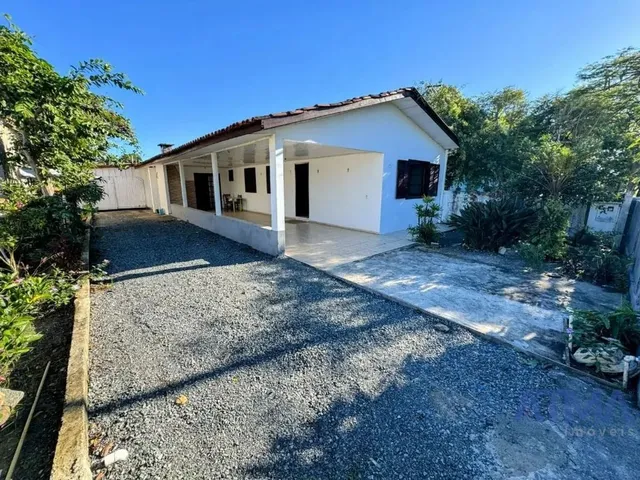 Casa com 534m² 3 quartos e 2 banheiros, para alugar, no bairro Eliana em Guaratuba