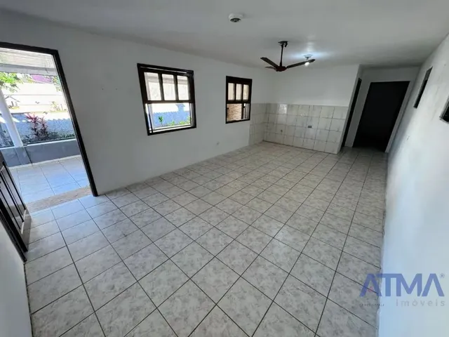 Casa com 534m² 3 quartos e 2 banheiros, para alugar, no bairro Eliana em Guaratuba