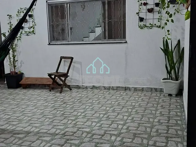 Casa 3 quartos e 2 banheiros, à venda, no bairro Parque Aeroporto em Taubaté