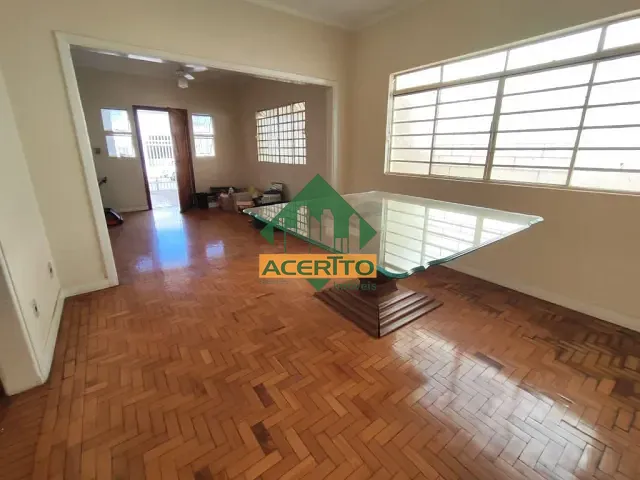 Casa com 374m² 3 quartos e 3 banheiros, à venda, no bairro Jardim Sumaré em Araçatuba