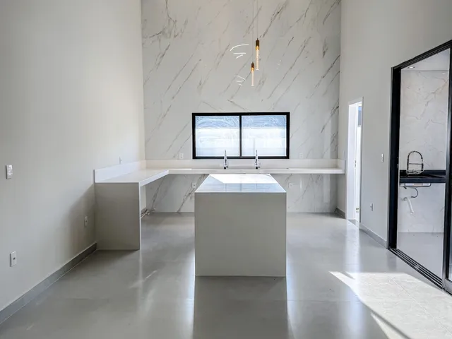 Casa com 441m² 4 quartos e 4 banheiros, à venda, no bairro Viverde I em Rio das Ostras