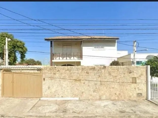 Casa 7 quartos e 4 banheiros, para alugar, no bairro Parque Jóquei Club em Campos dos Goytacazes