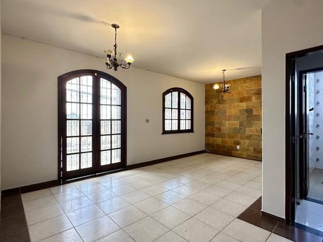 Foto do Casa - Casa para locação com 4 quartos (1 suíte), armários planejados e duas vagas, Planalto, Belo Horizonte,MG | Deltalar Imóveis