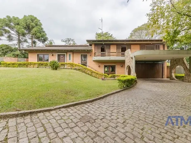 Casa com 487m² 4 quartos e 6 banheiros, para alugar, no bairro Mossunguê em Curitiba