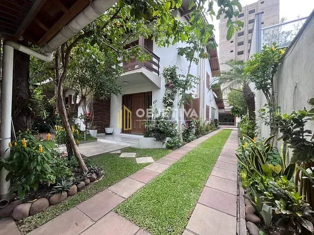 Casa com 339m² 5 quartos e 3 banheiros, à venda, no bairro Centro em Estância Velha