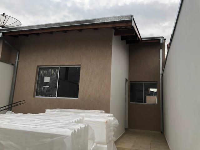 Casa com 150m² 3 quartos e 2 banheiros, à venda, no bairro Parque das Nações em Pindamonhangaba