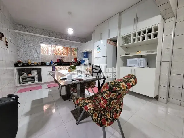 Casa com 420m² 3 quartos e 1 banheiro, à venda, no bairro Vila Samambaia em Andradas