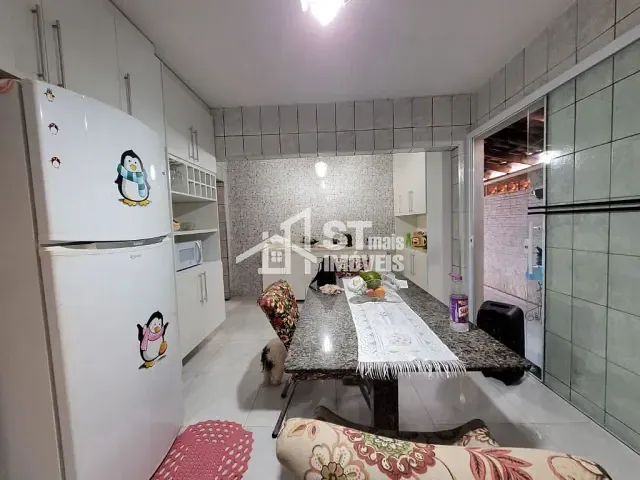 Casa com 420m² 3 quartos e 1 banheiro, à venda, no bairro Vila Samambaia em Andradas