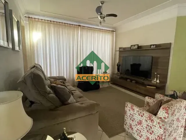 Casa com 390m², à venda, no bairro Aeroporto em Araçatuba