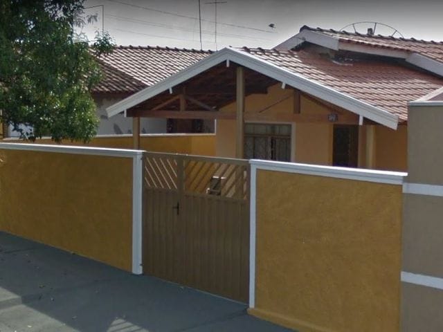 Casa com 250m² 2 quartos e 1 banheiro, à venda, no bairro COHAB em Américo Brasiliense