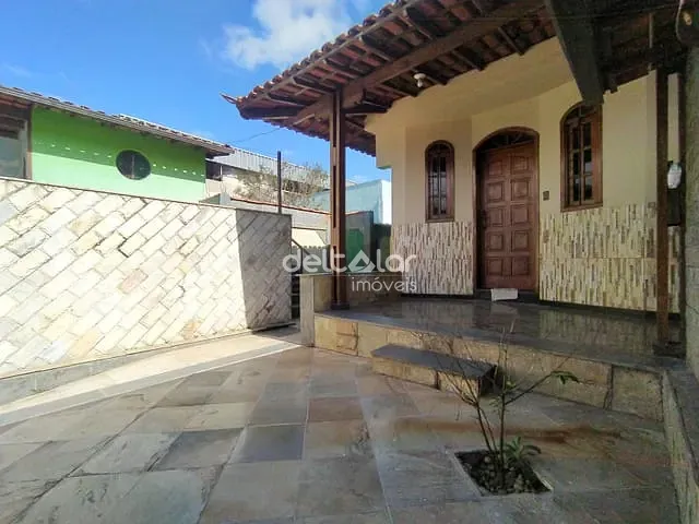 Casa com 360m² 5 quartos e 3 banheiros, à venda, no bairro Providência em Belo Horizonte