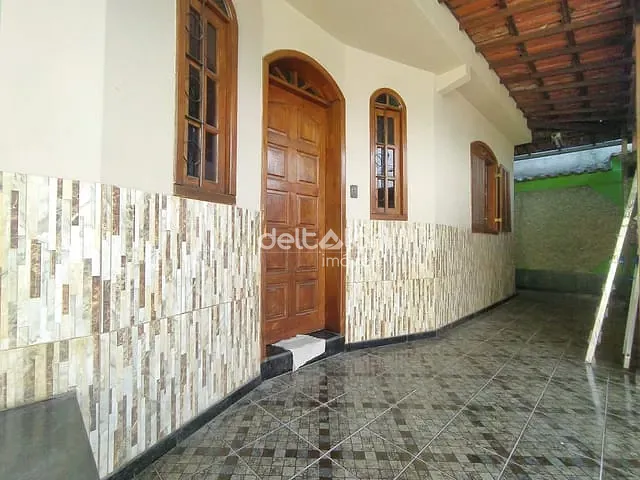 Casa com 360m² 5 quartos e 3 banheiros, à venda, no bairro Providência em Belo Horizonte