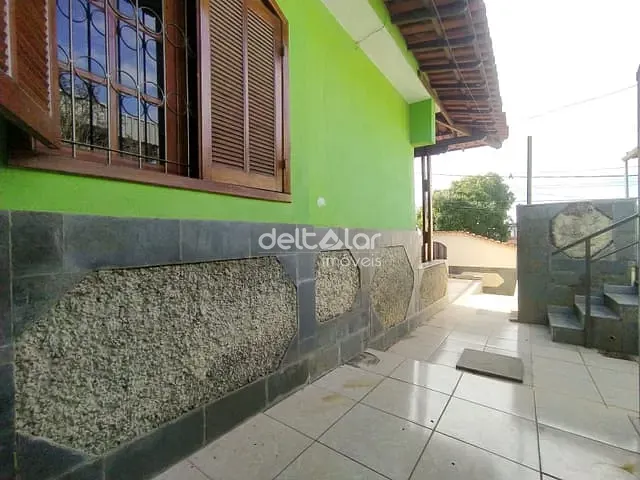 Casa com 360m² 5 quartos e 3 banheiros, à venda, no bairro Providência em Belo Horizonte