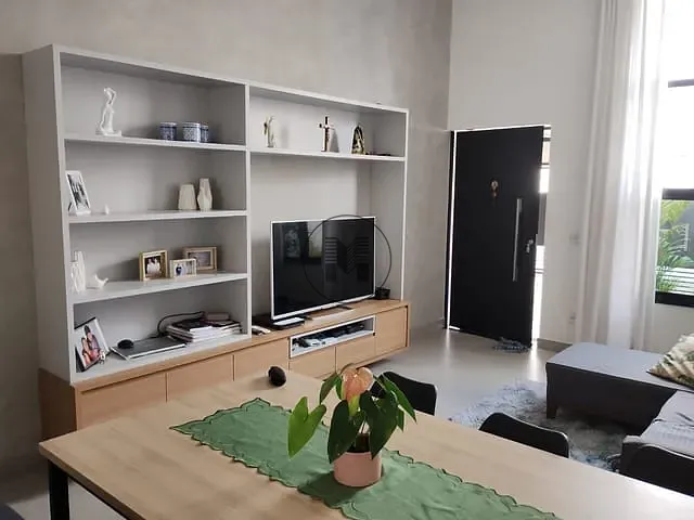 Casa 3 quartos e 2 banheiros, à venda, no bairro Jardim Morumby em Taubaté