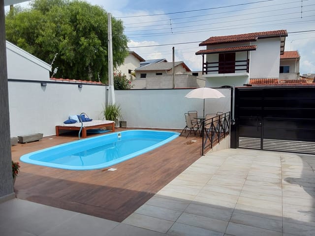 Casa com 250m² 3 quartos e 2 banheiros, à venda, no bairro Residencial e Comercial Jardim Yassuda em Pindamonhangaba