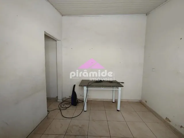 Casa com 316m² 3 quartos e 2 banheiros, à venda, no bairro Vila Ema em São José Dos Campos