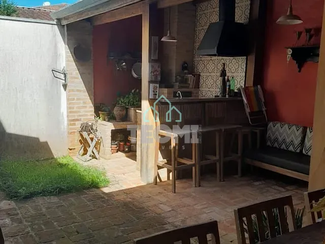 Casa 3 quartos e 2 banheiros, à venda, no bairro Parque São Cristóvão em Taubaté