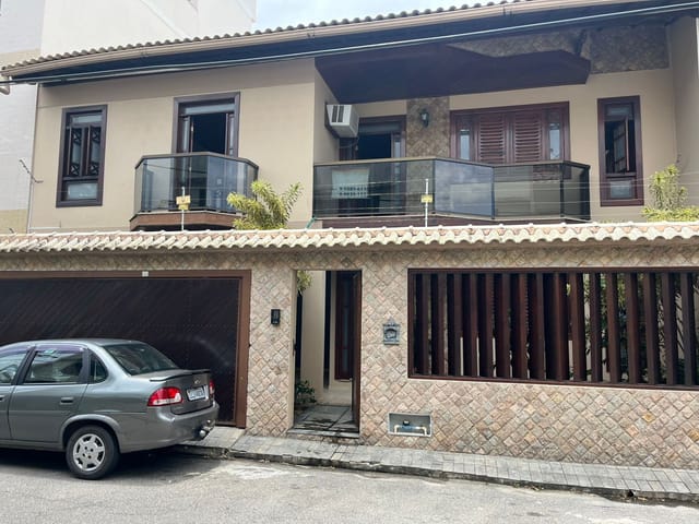 Casa 2 quartos e 4 banheiros, à venda, no bairro Parque Turf Club em Campos dos Goytacazes