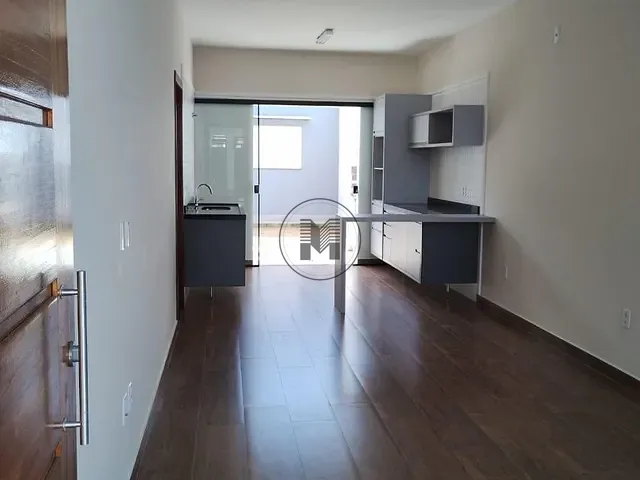 Casa 2 quartos e 2 banheiros, à venda, no bairro Jardim Morumby em Taubaté