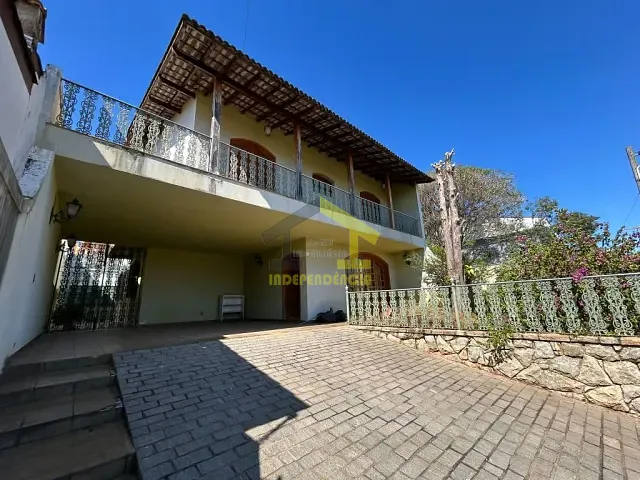 Casa com 420m² 3 quartos e 3 banheiros, à venda, no bairro Nova Itatiba em Itatiba