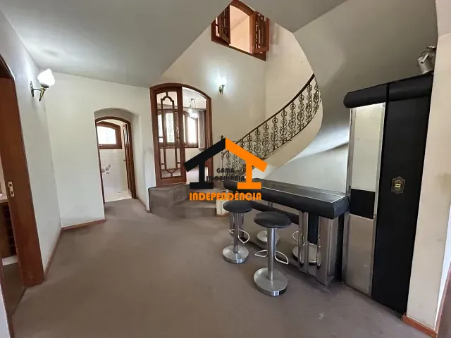 Casa com 420m² 3 quartos e 3 banheiros, à venda, no bairro Nova Itatiba em Itatiba