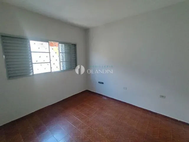 Casa com 300m² 3 quartos e 1 banheiro, à venda, no bairro Parque Das Paineiras em Artur Nogueira