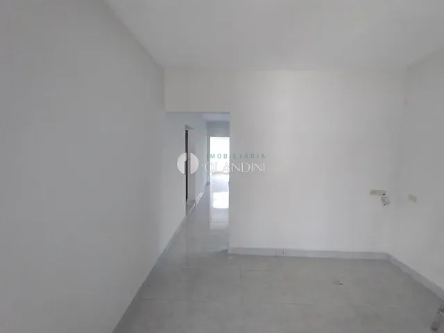 Casa com 300m² 3 quartos e 1 banheiro, à venda, no bairro Parque Das Paineiras em Artur Nogueira