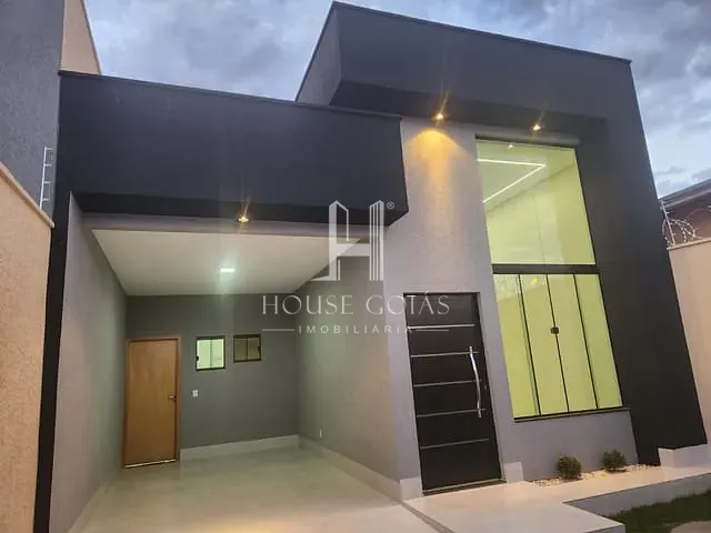 Casa com 210m² 3 quartos e 2 banheiros, à venda, no bairro Cardoso em Aparecida de Goiânia