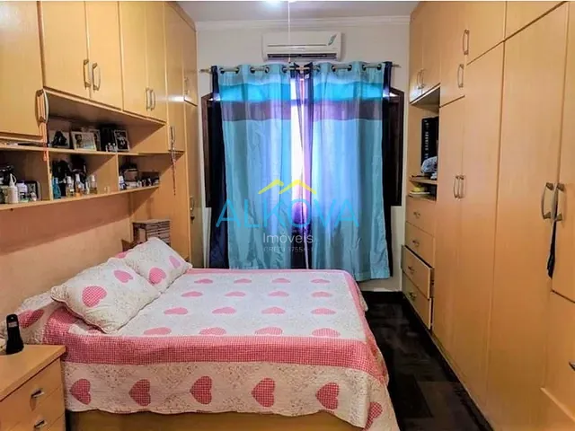 Casa com 300m² 4 quartos e 6 banheiros, à venda, no bairro Urbanova em São José dos Campos